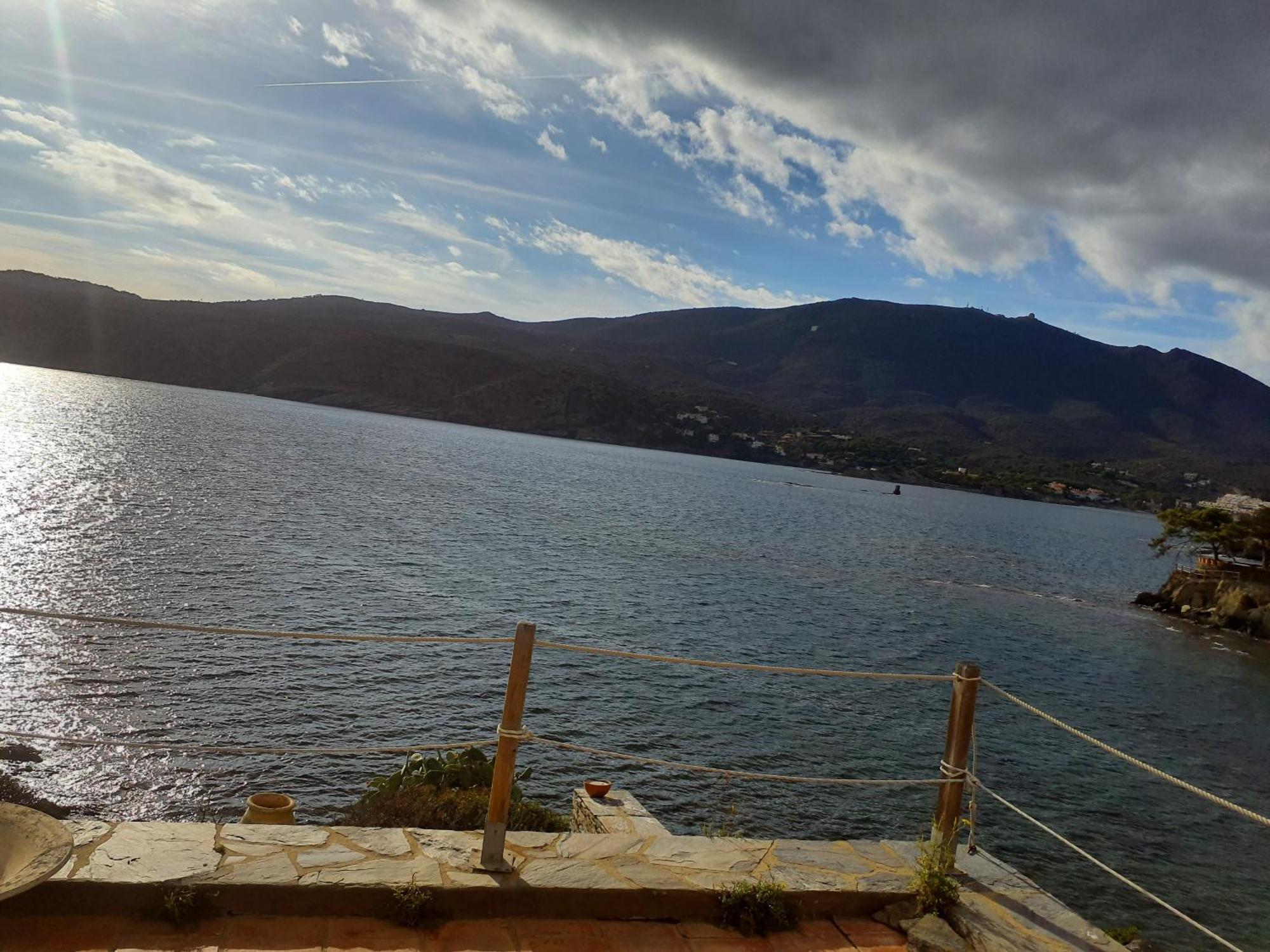 Isla Privada En Cadaques De Ensueno Con 11 Habitaciones Dobles Con Bano Privado Y Piscina المظهر الخارجي الصورة